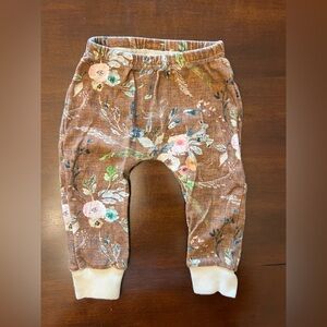 Olive Me Handmade Flower Pants 3-6mo